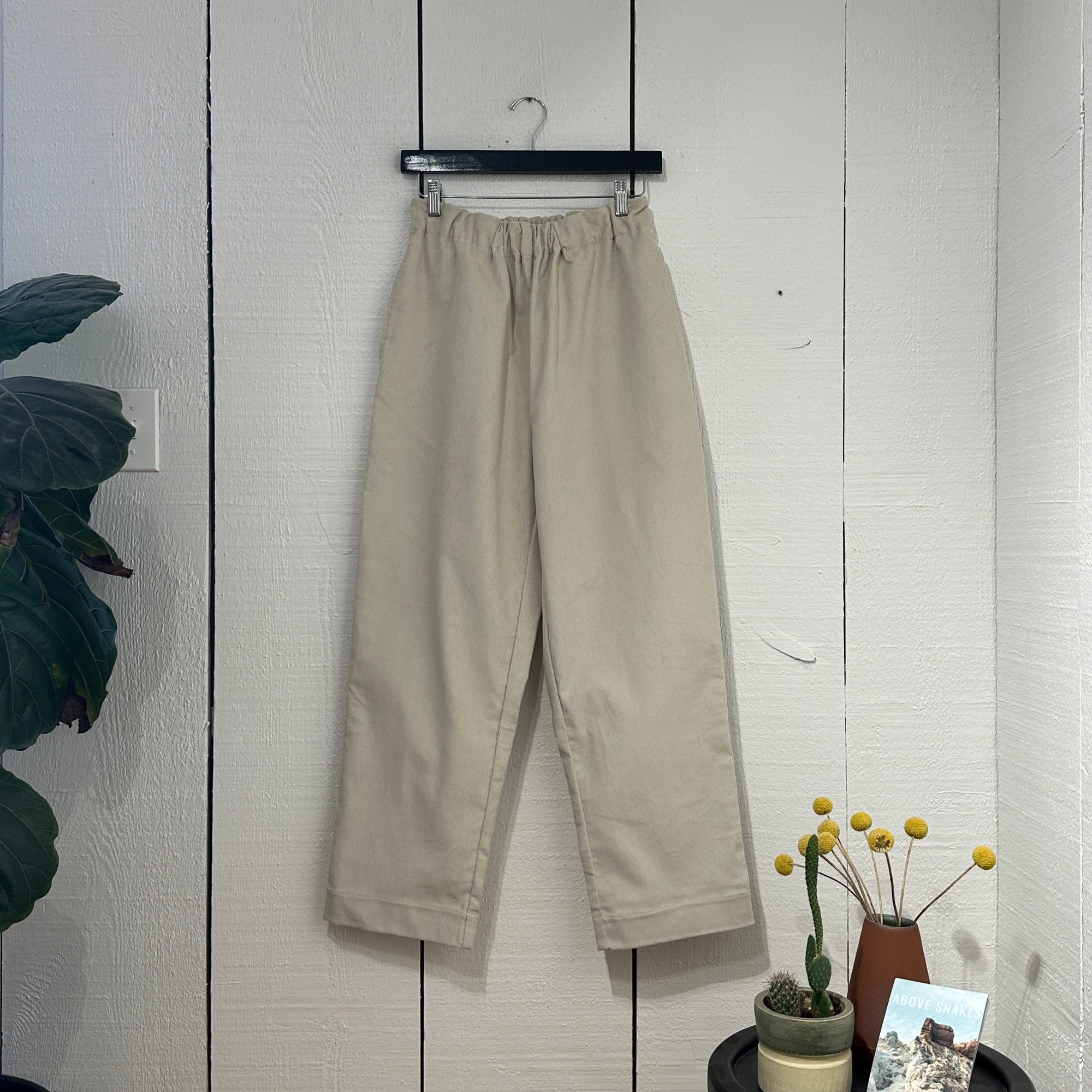 WF Cafe Pant in Stone Corduroy