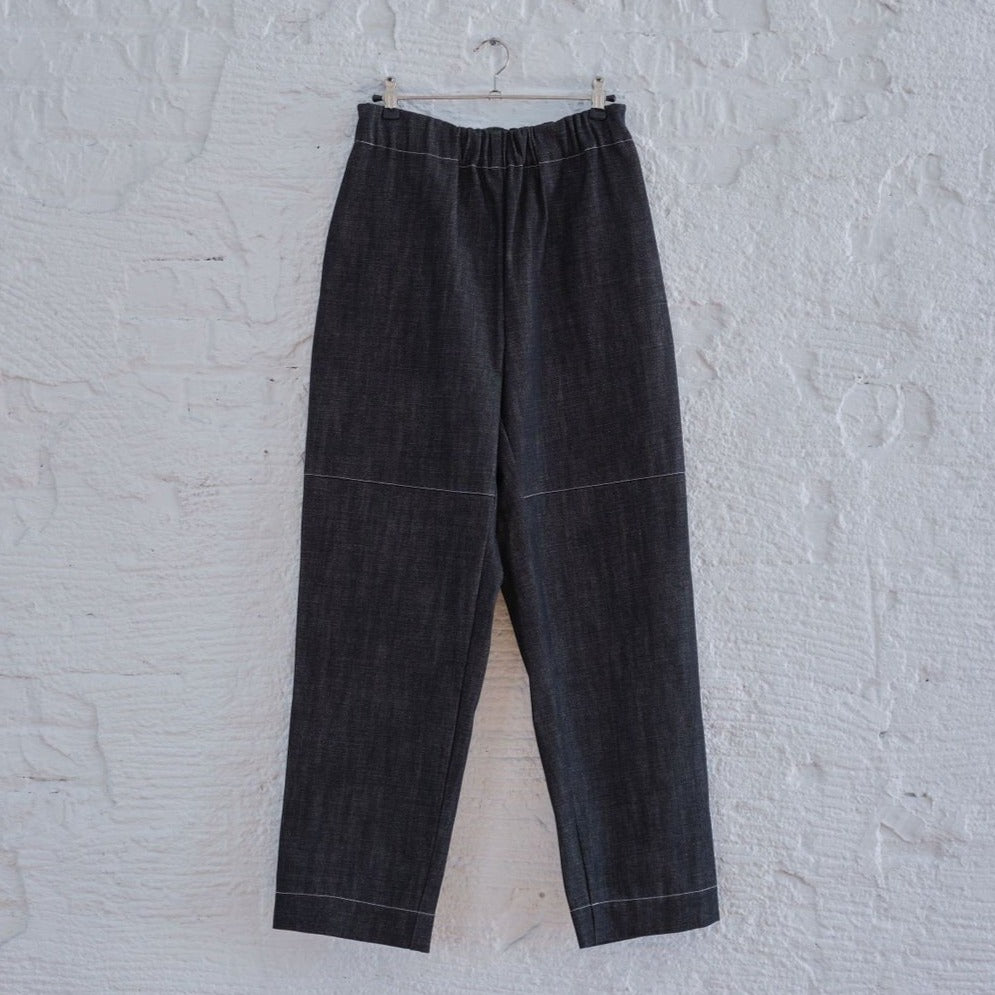 WF Cafe Pant in Black Denim